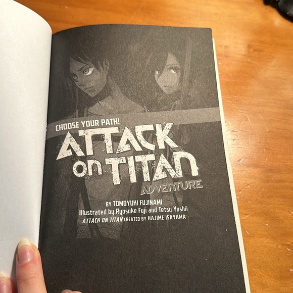 Attack On Titan Adventure book - Picture 3 of 6